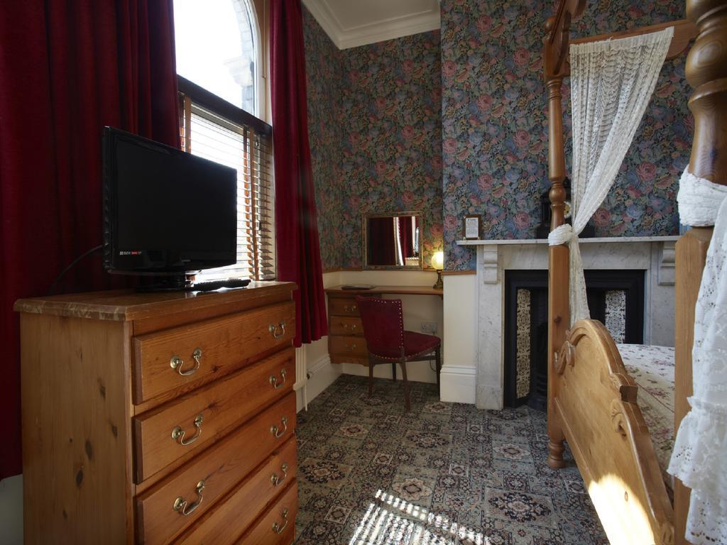 Fourposter York